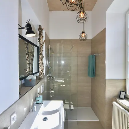 Wohnen Im Klassenzimmer Einer Alten Schule *