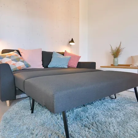 Wohnen Im Klassenzimmer Einer Alten Schule Baustert