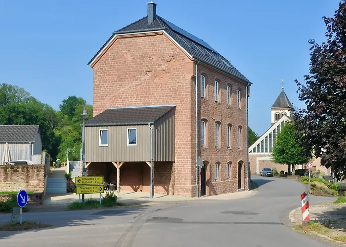 Wohnen Im Klassenzimmer Einer Alten Schule Baustert