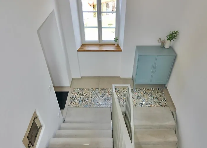 Wohnen Im Klassenzimmer Einer Alten Schule Lägenhet